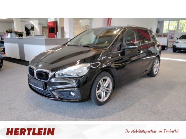 225 Active Tourer i Park-Assistent